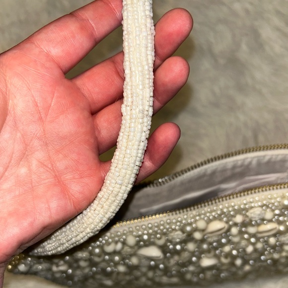 💕Flash Sale💕 Elegant Pearl Beaded Clutch - Picture 6 of 10